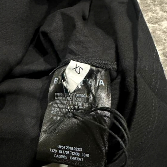 COPY - Balenciaga unisex graphic t shirt - Picture 5 of 7